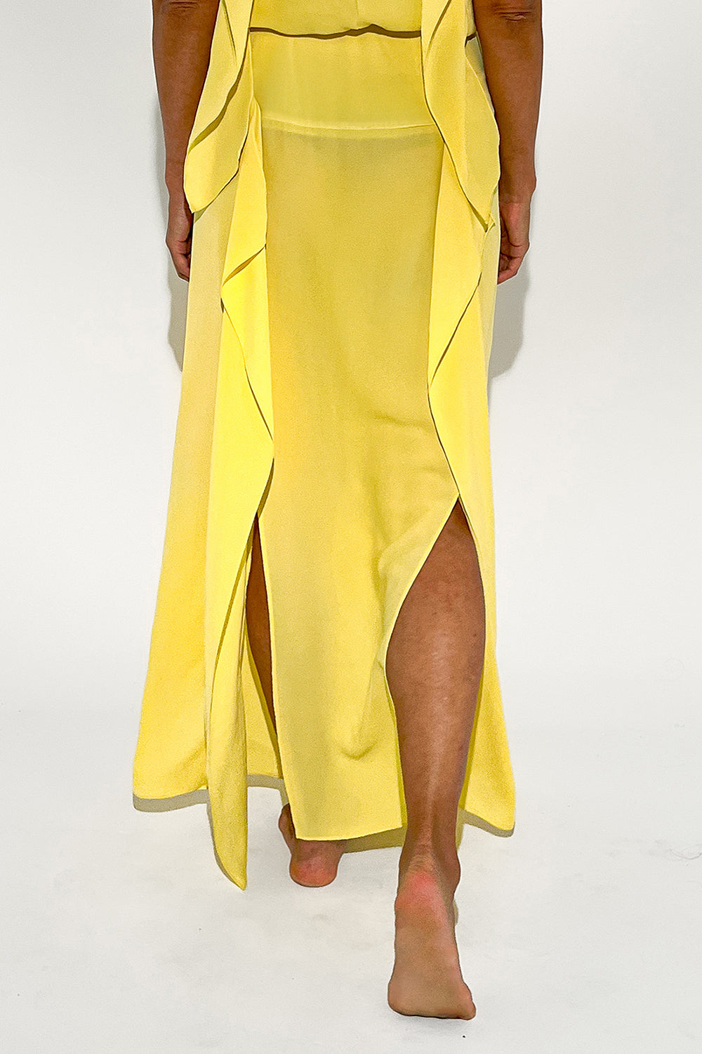 Sculptured Fluid Column Skirt