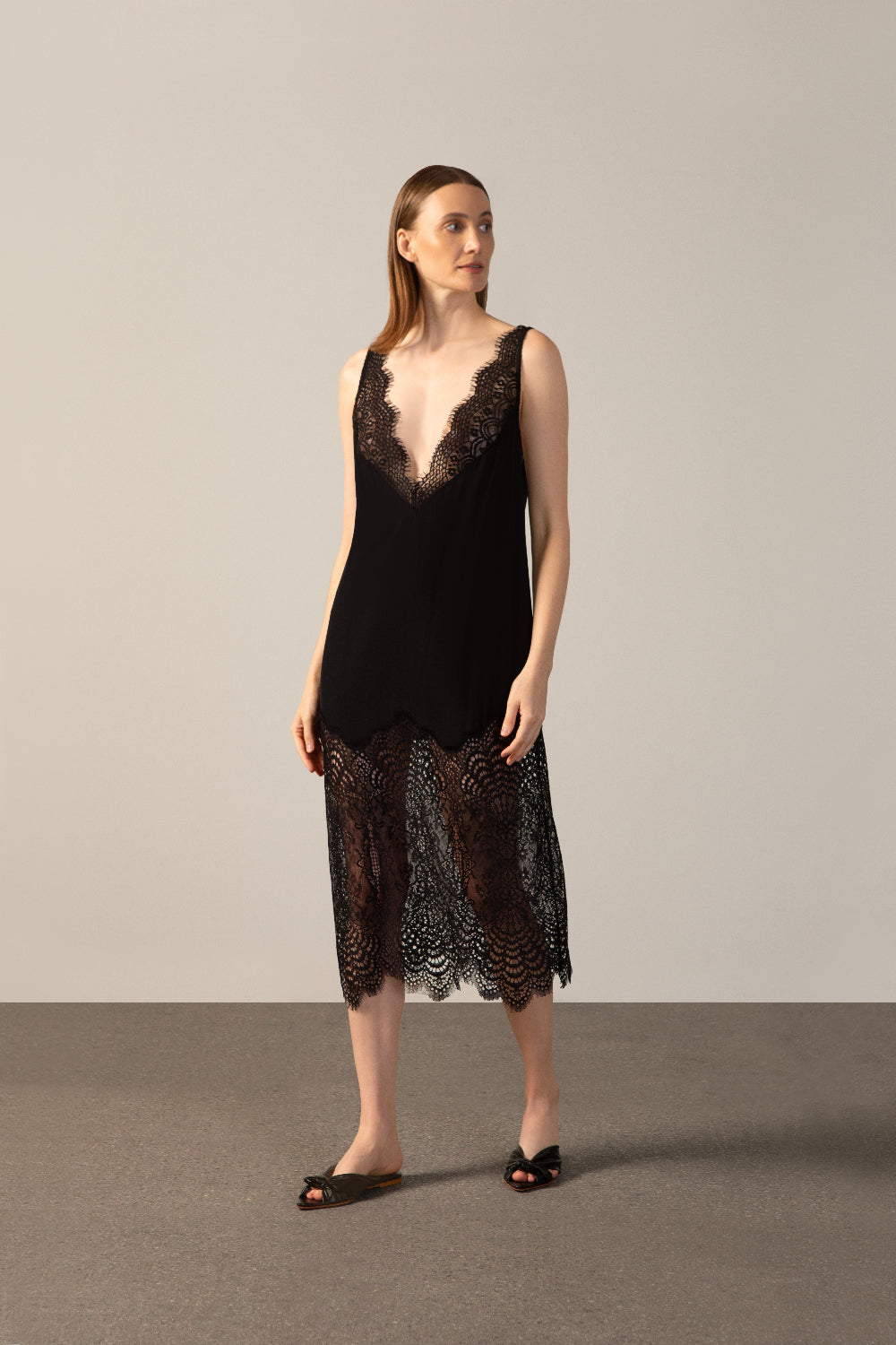 Lace Short Dress - Second Image